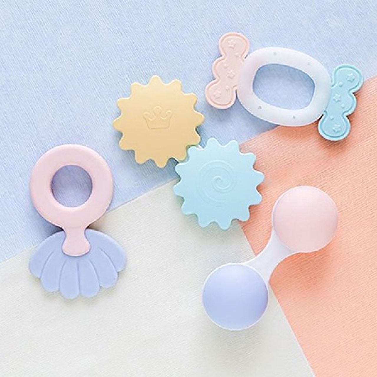 Destacada Pack regalo de sonajeros y mordedores Pastel