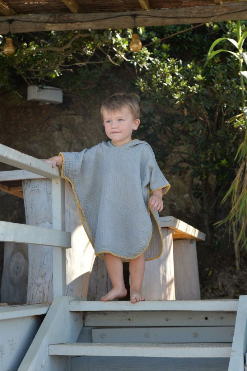 Destacada Poncho - Natural